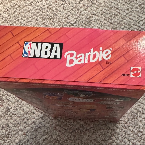 Mattel Barbie in Red Basketball Uniform Chicago Bulls - Picture 2 of 6
